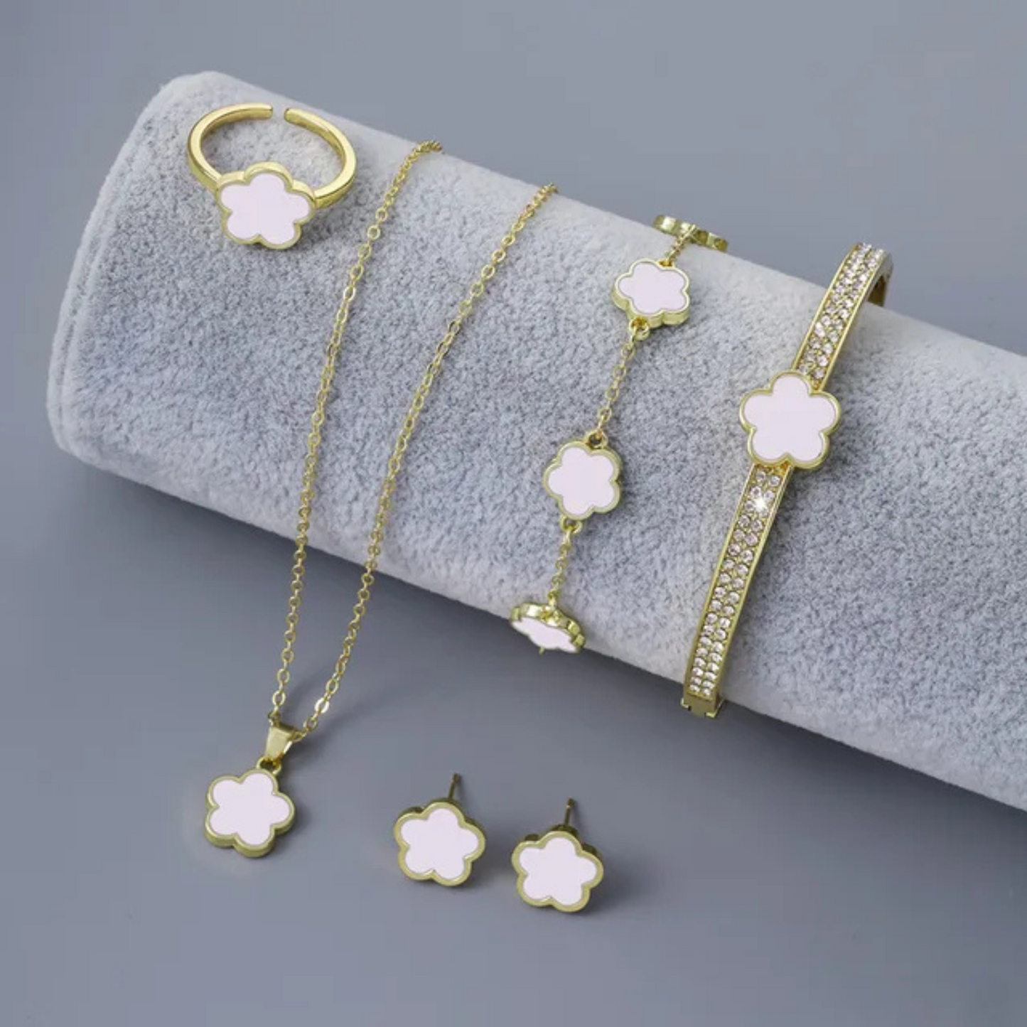 3 Pcs 5 Color Flower Jewelry Set – Necklace, Bracelet, Earrings